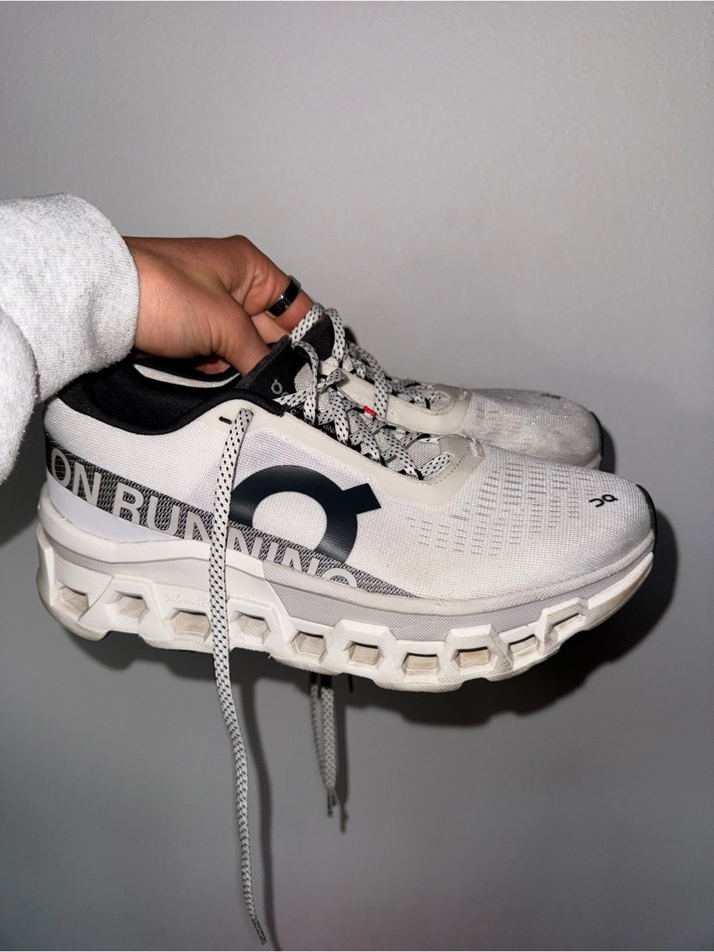 On Running Cloudmonster Running Shoes